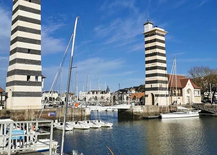 Feriehus La Glycine Hypercentre Et Confort Deauville